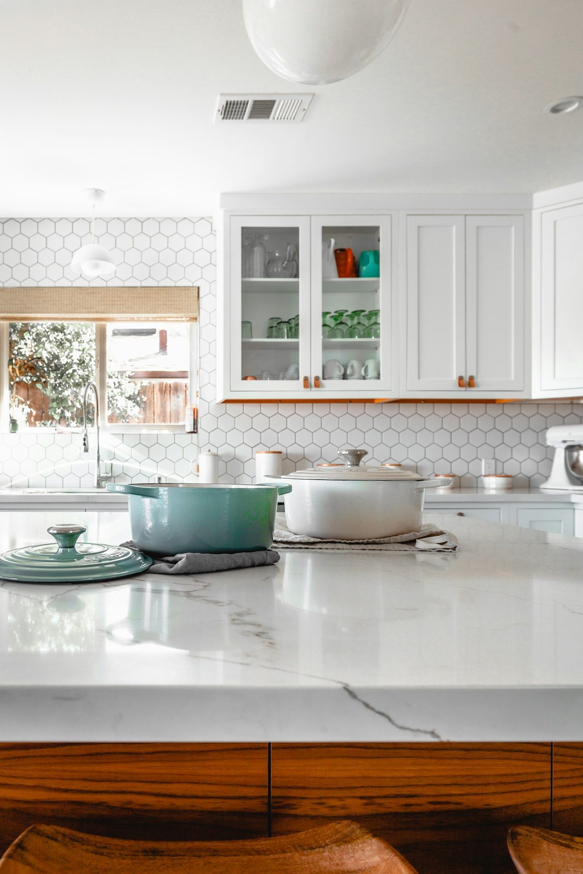 Clean kitchen